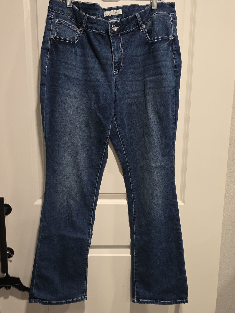 Women's Bootcut Jeans in Dark Blue